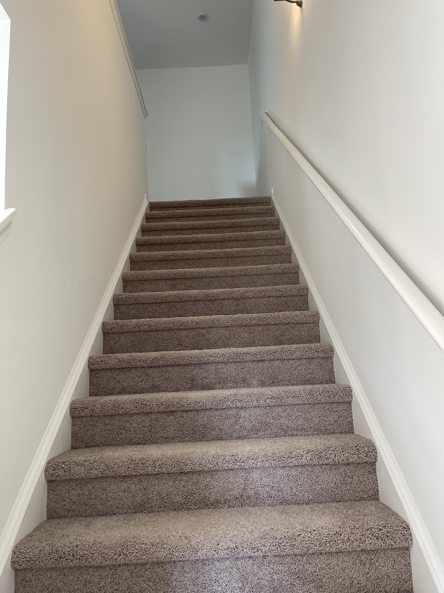 356 Winston Way Gallatin, TN 37066 - Photo 18 of 28 a view of entryway