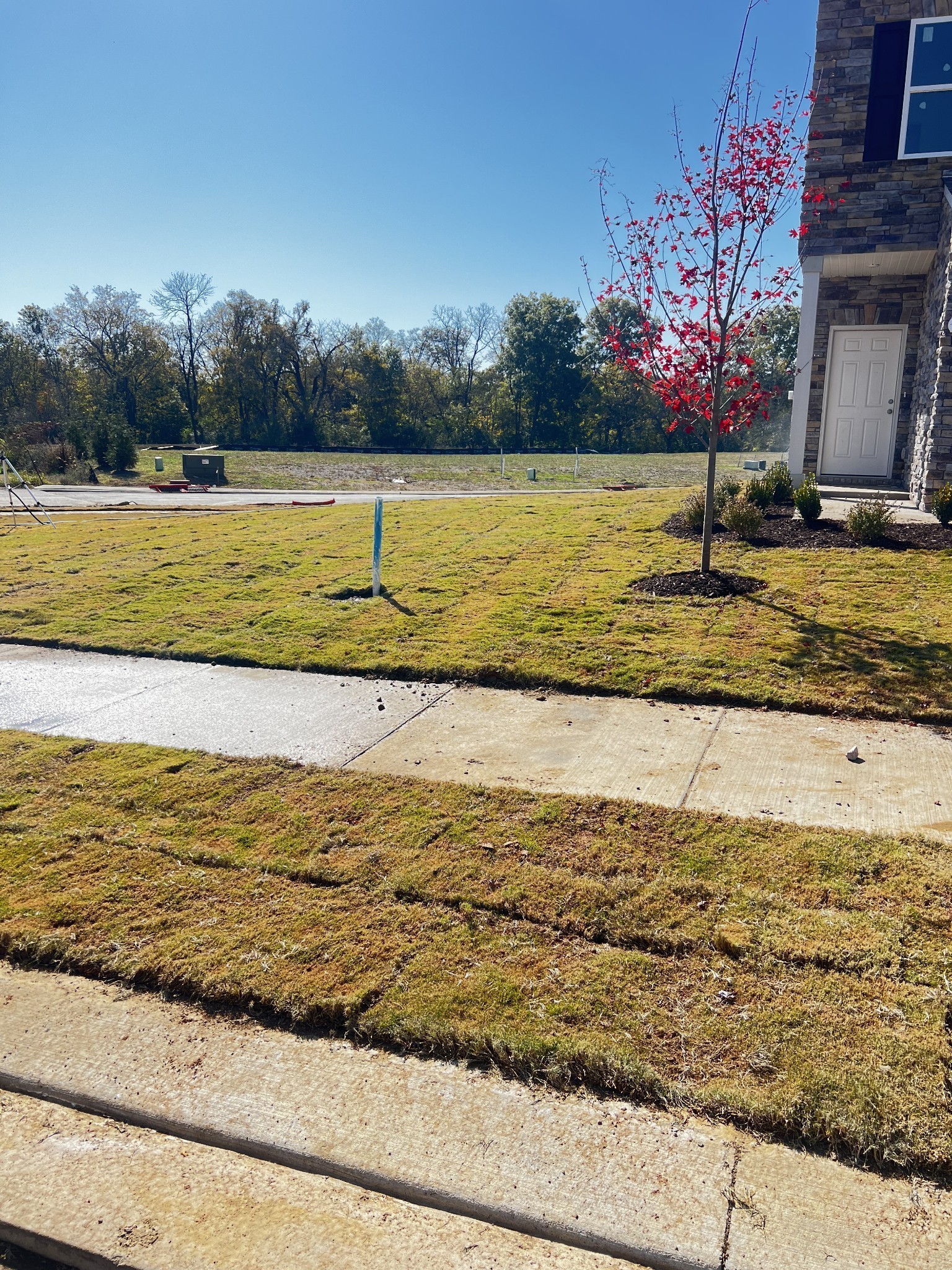 356 Winston Way Gallatin, TN 37066 - Photo 5 of 28 a view of a swimming pool with an ocean view
