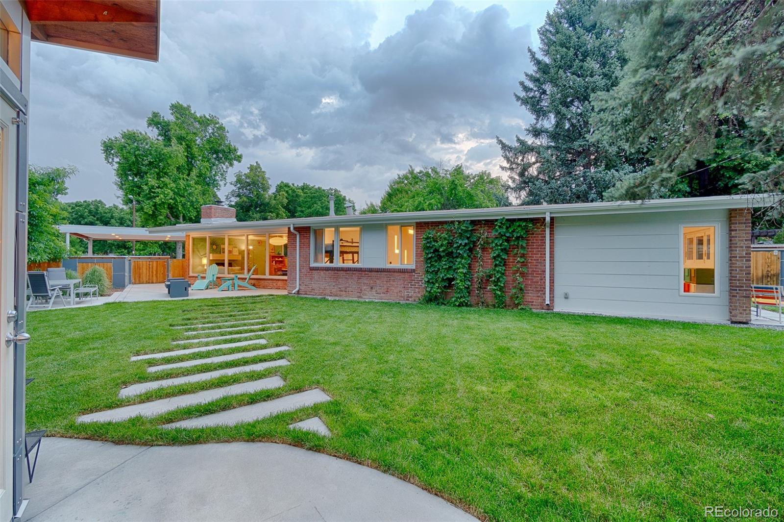 2435 South Dahlia Lane Denver, CO 80222 - Photo 37 of 40