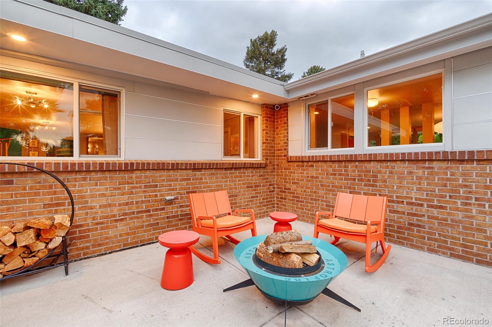 2435 South Dahlia Lane Denver, CO 80222 - Photo 4 of 40