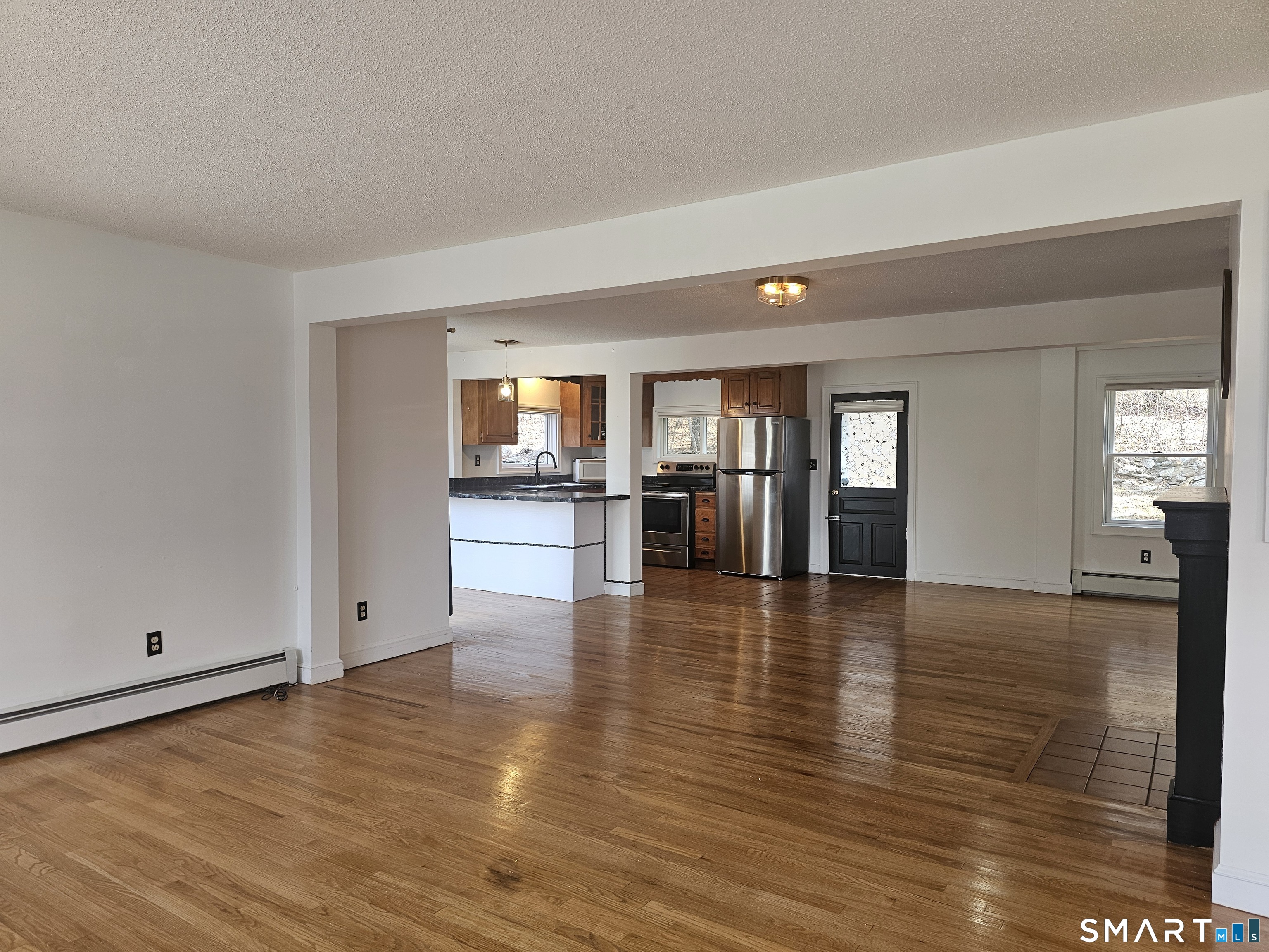 932 Saybrook Road Middletown, CT 06457 - Photo 15 of 40