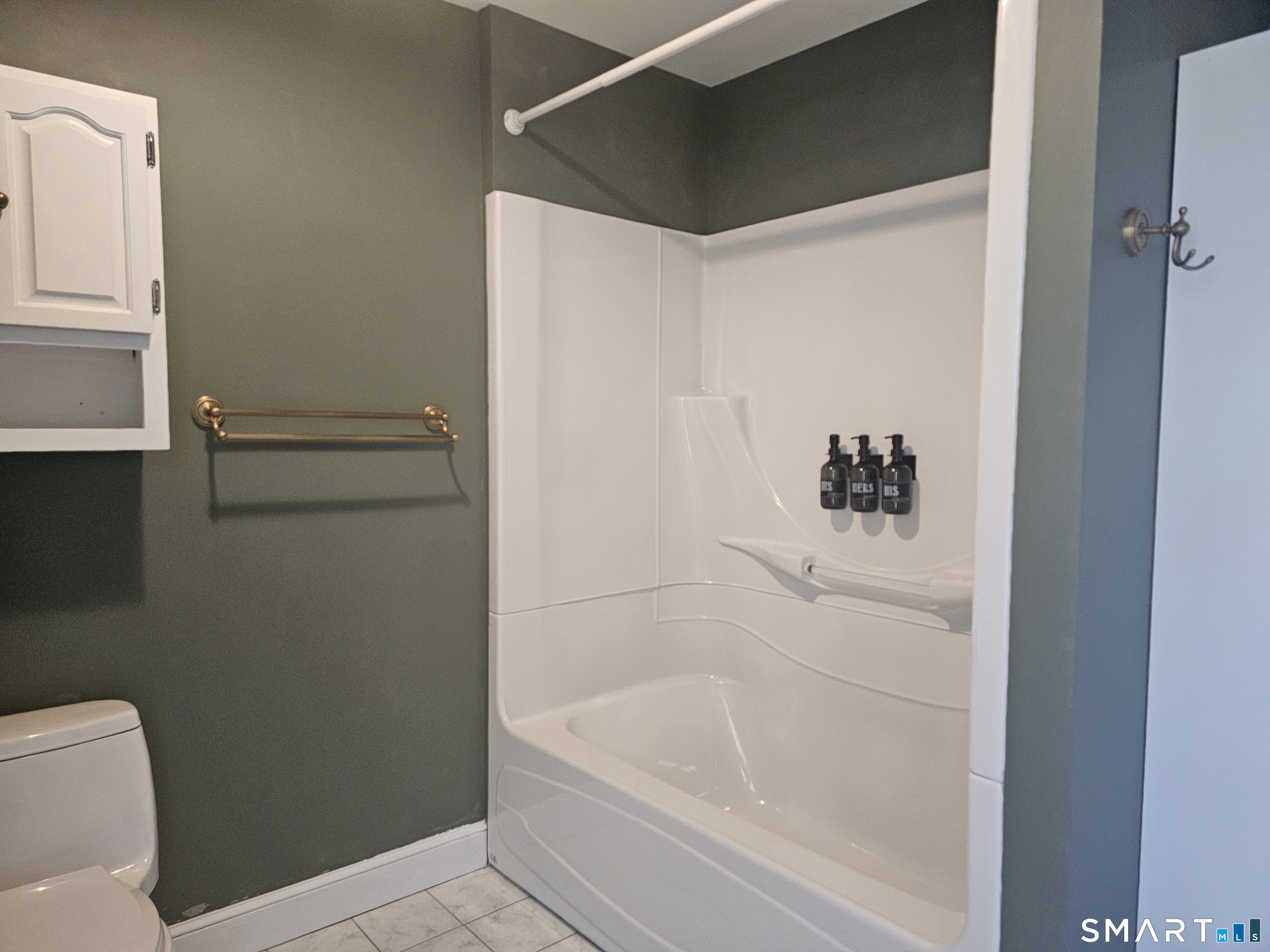 932 Saybrook Road Middletown, CT 06457 - Photo 18 of 40