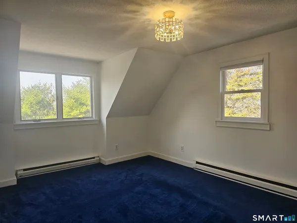 $3,100 | 932 Saybrook Road, Middletown, CT 06457