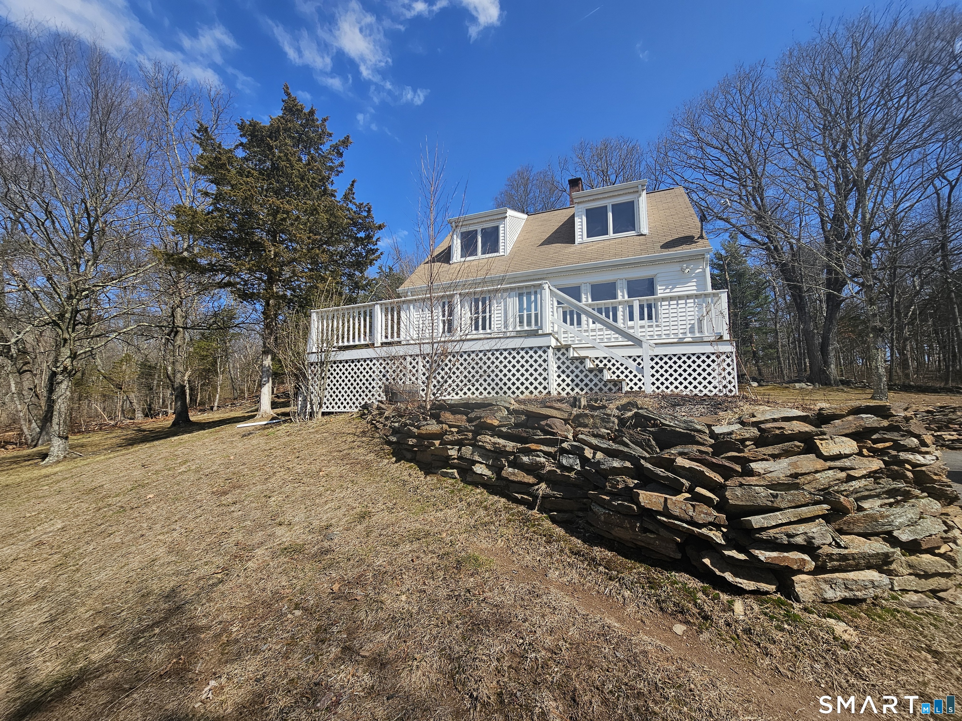 932 Saybrook Road Middletown, CT 06457 - Photo 2 of 40