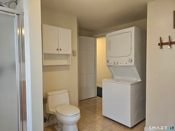 $3,100 | 932 Saybrook Road, Middletown, CT 06457