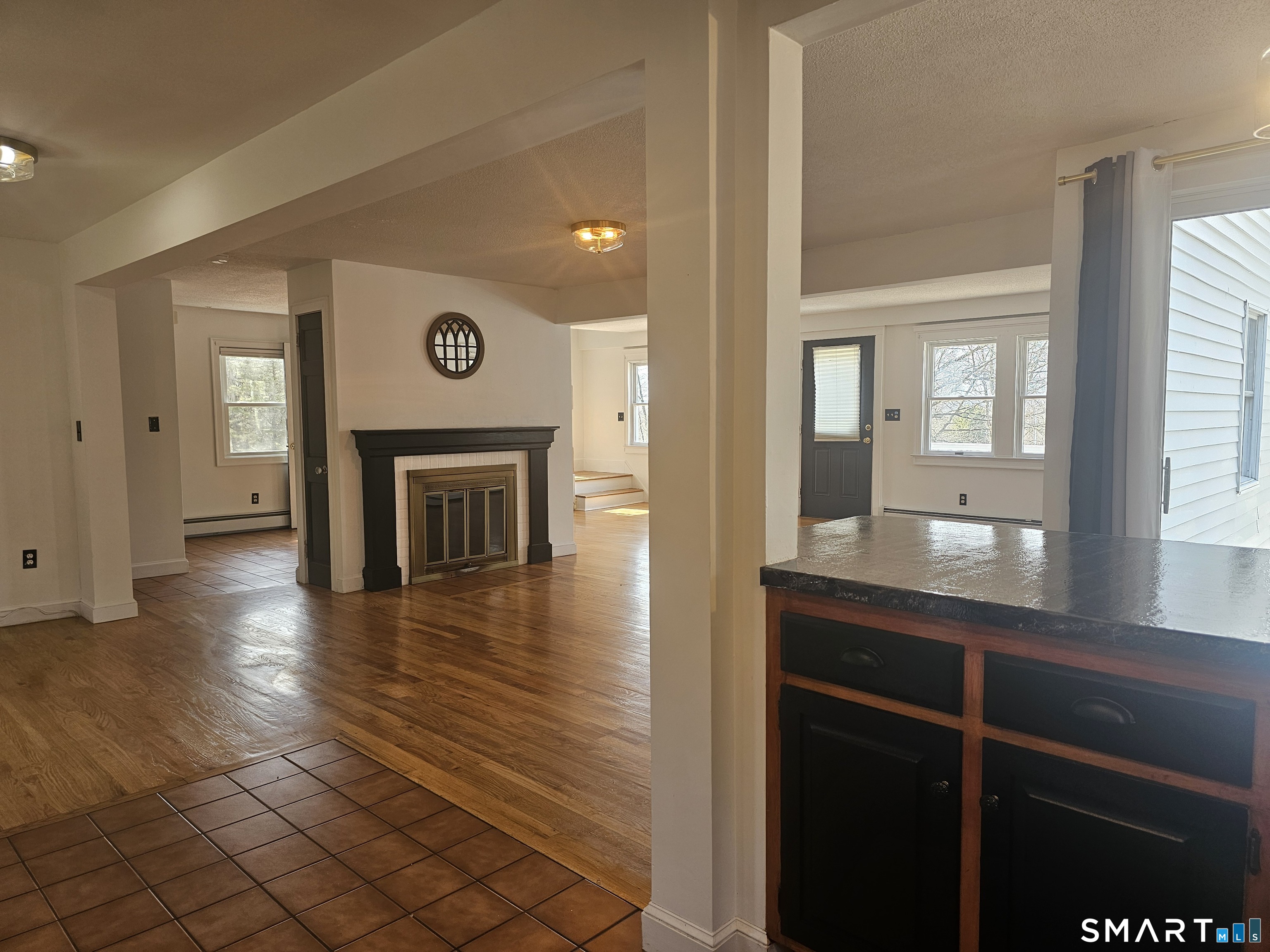 932 Saybrook Road Middletown, CT 06457 - Photo 7 of 40