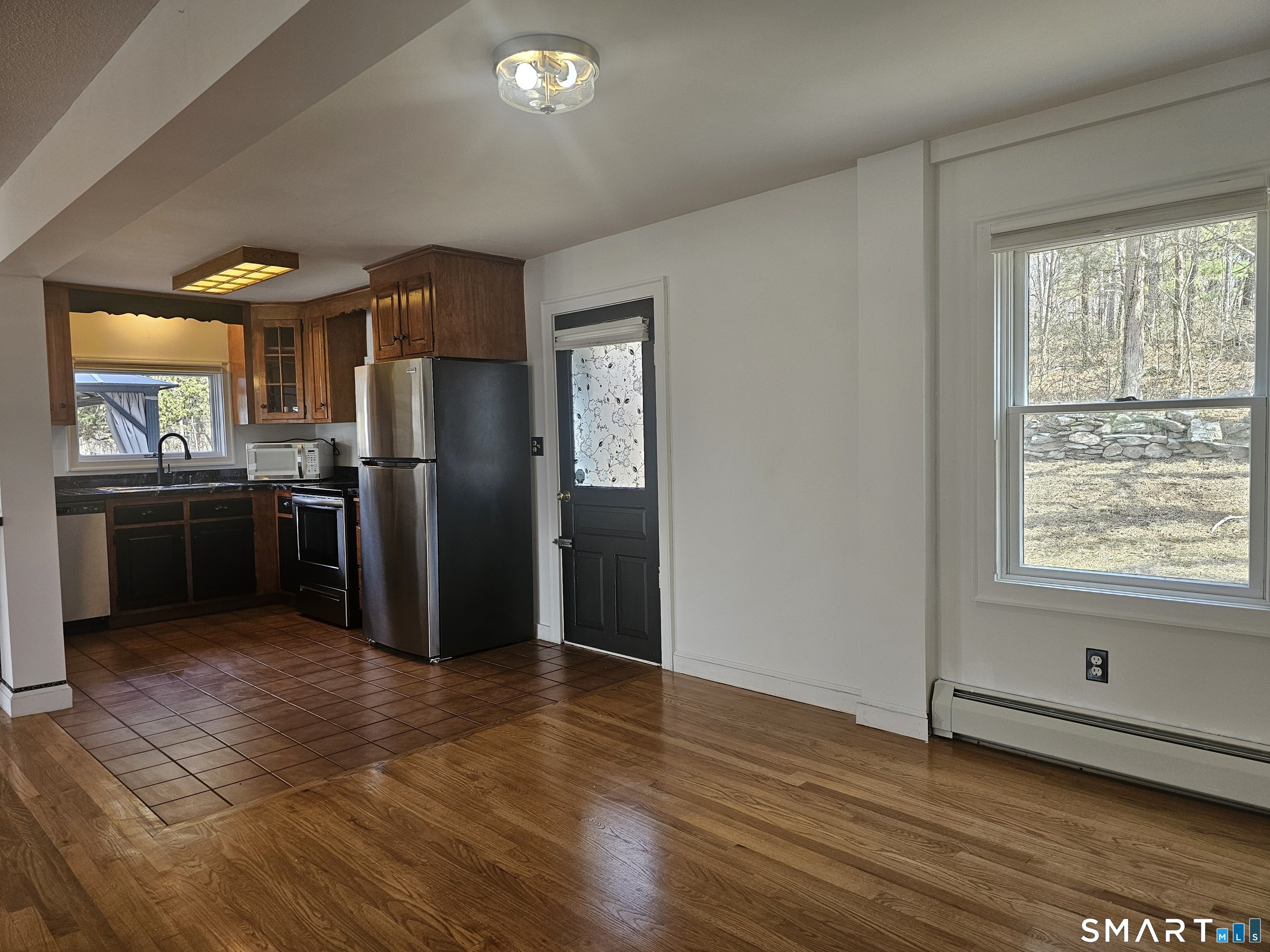 932 Saybrook Road Middletown, CT 06457 - Photo 8 of 40