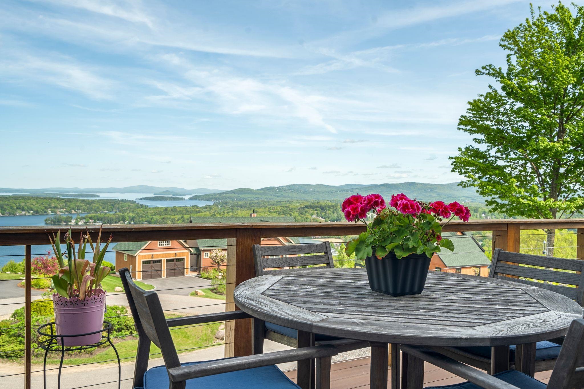 47 Lighthouse Cliffs Laconia, NH 03246 - Photo 2 of 40