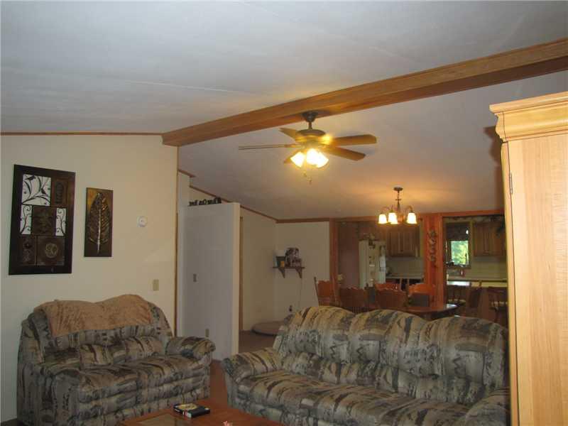 737 Anderson Hozak Road Clinton, PA 15026 - Photo 3 of 16 Family Room.