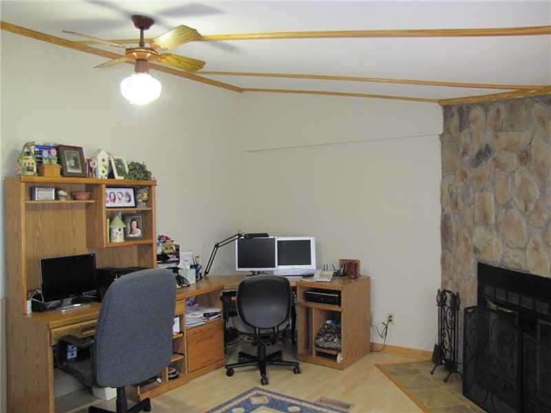 737 Anderson Hozak Road Clinton, PA 15026 - Photo 5 of 16 Den.