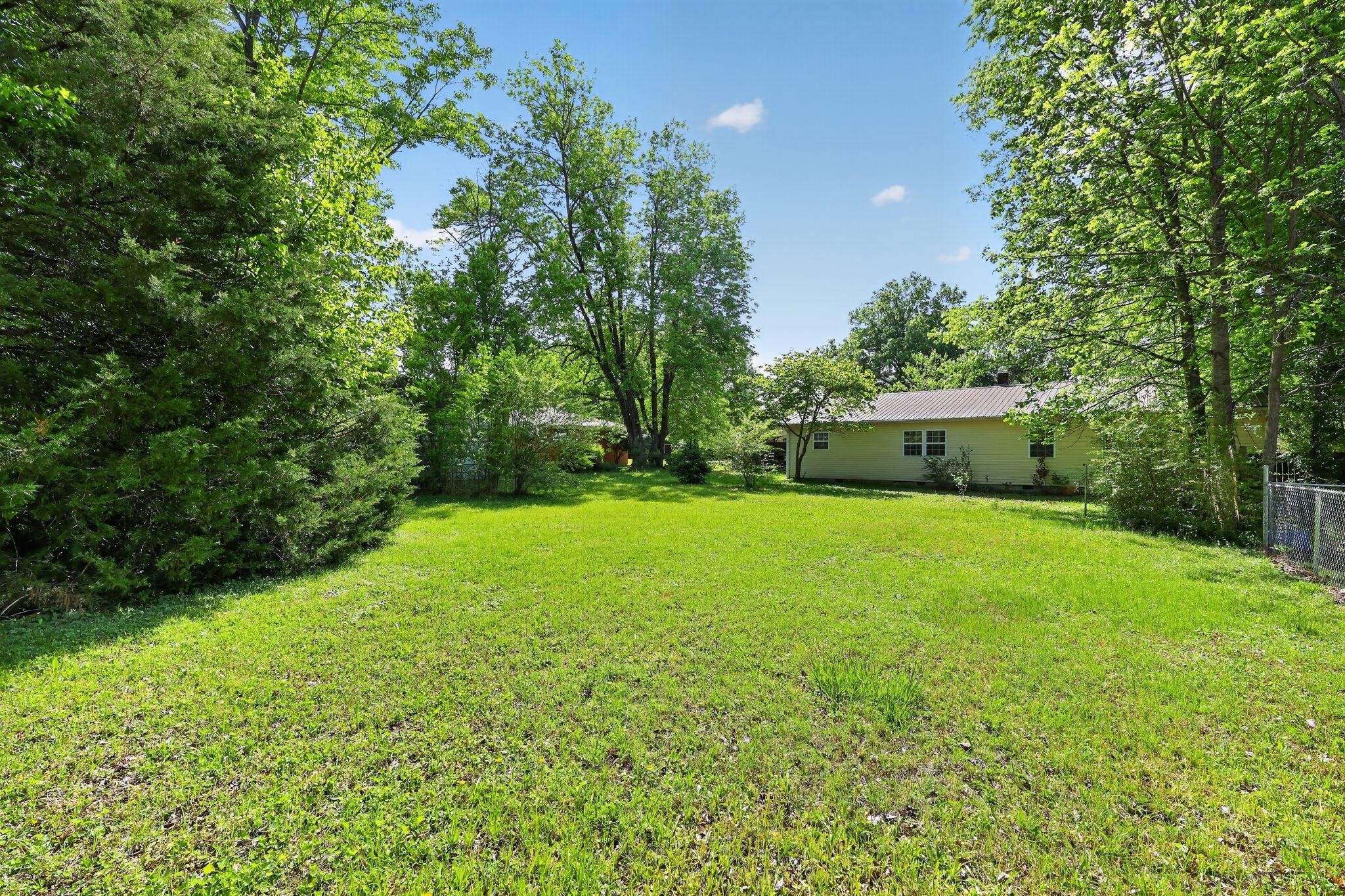 285 Jones Street Huntingdon, TN 38344 - Photo 3 of 33