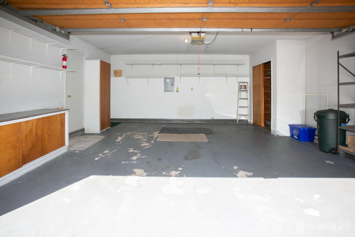 13 Gate House Lane Edison, NJ 08820 - Photo 25 of 33