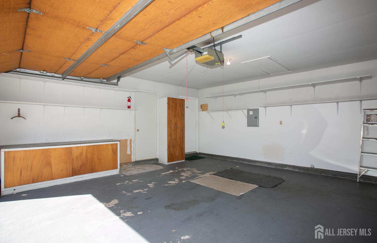 13 Gate House Lane Edison, NJ 08820 - Photo 26 of 33