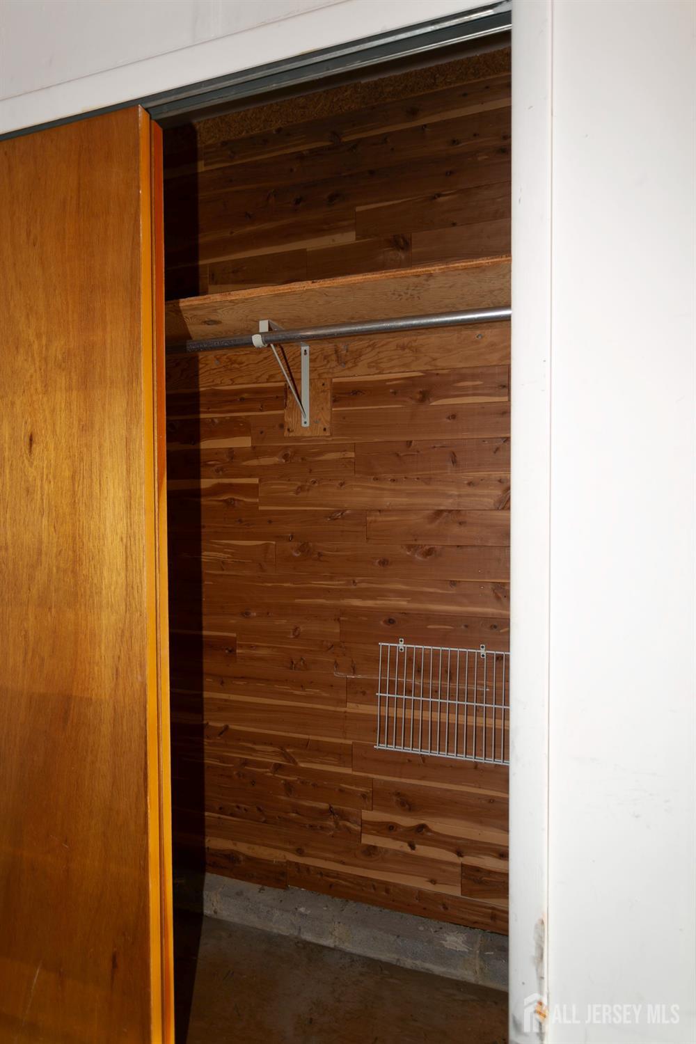 13 Gate House Lane Edison, NJ 08820 - Photo 27 of 33