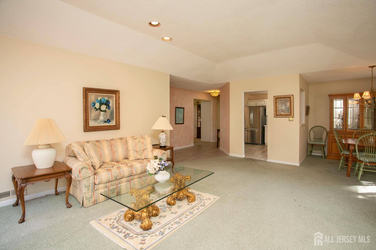 13 Gate House Lane Edison, NJ 08820 - Photo 7 of 33