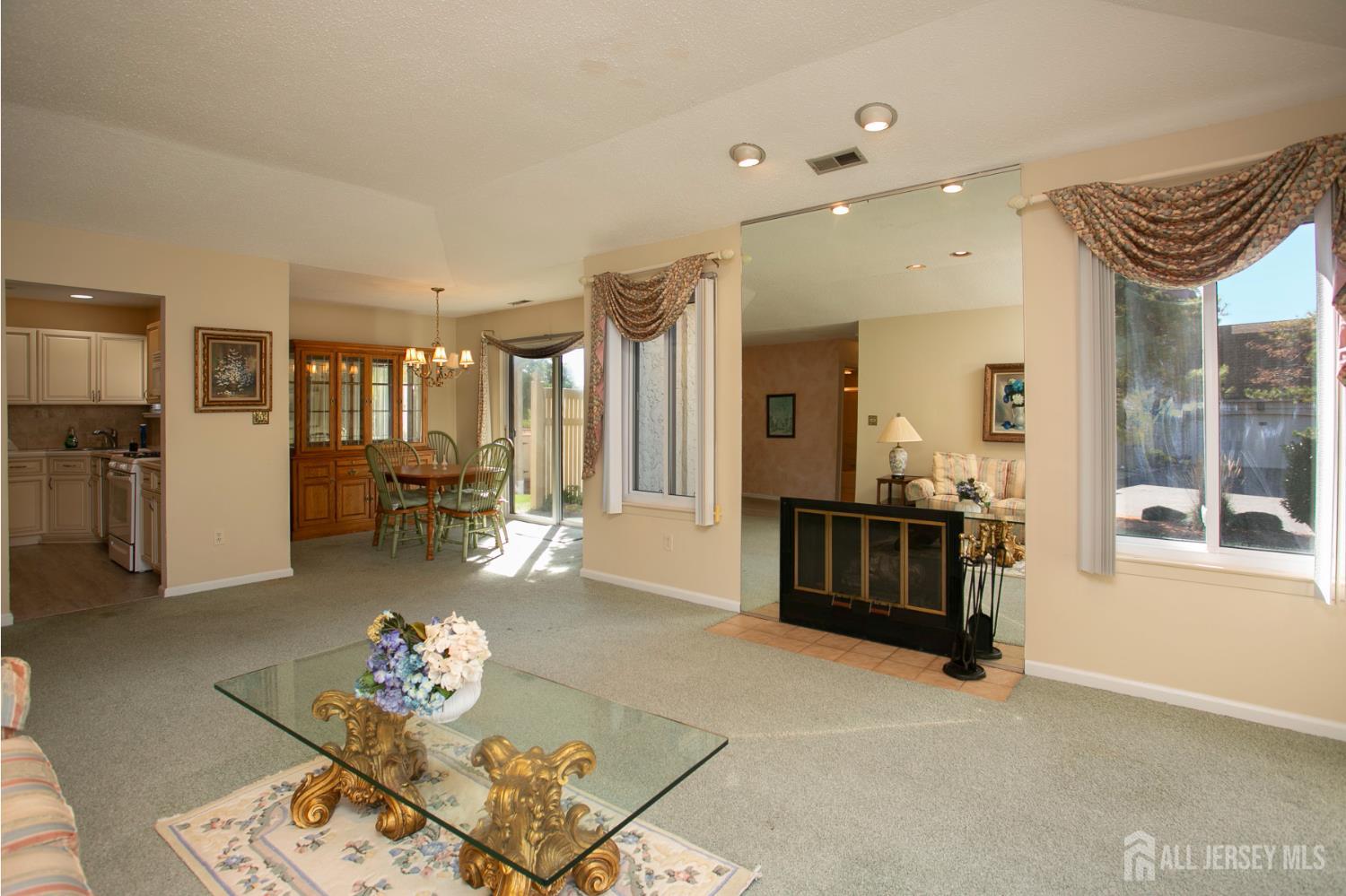 13 Gate House Lane Edison, NJ 08820 - Photo 8 of 33