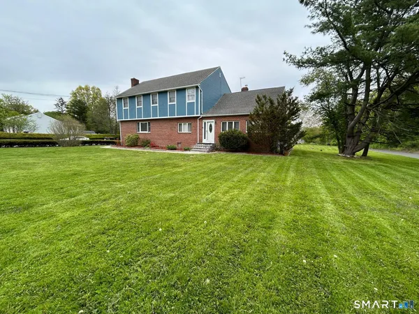 $5,500 | 890 Daniels Farm Road, Trumbull, CT 06611