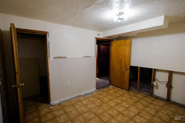 $287,500 | 875 North 8th E Street, Mountain Home, ID 83647