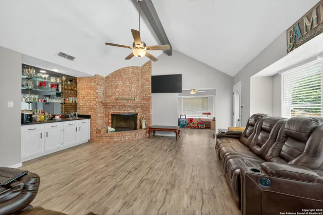 $2,700 | 3413 Foxbriar Lane, Schertz, TX 78108