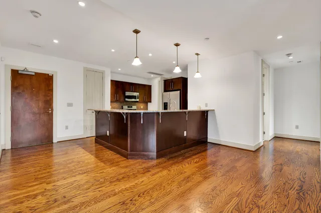 $735,000 | 4 Cherokee Blvd., Chattanooga, TN 37405