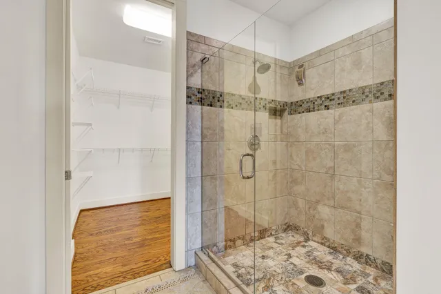 $735,000 | 4 Cherokee Blvd., Chattanooga, TN 37405