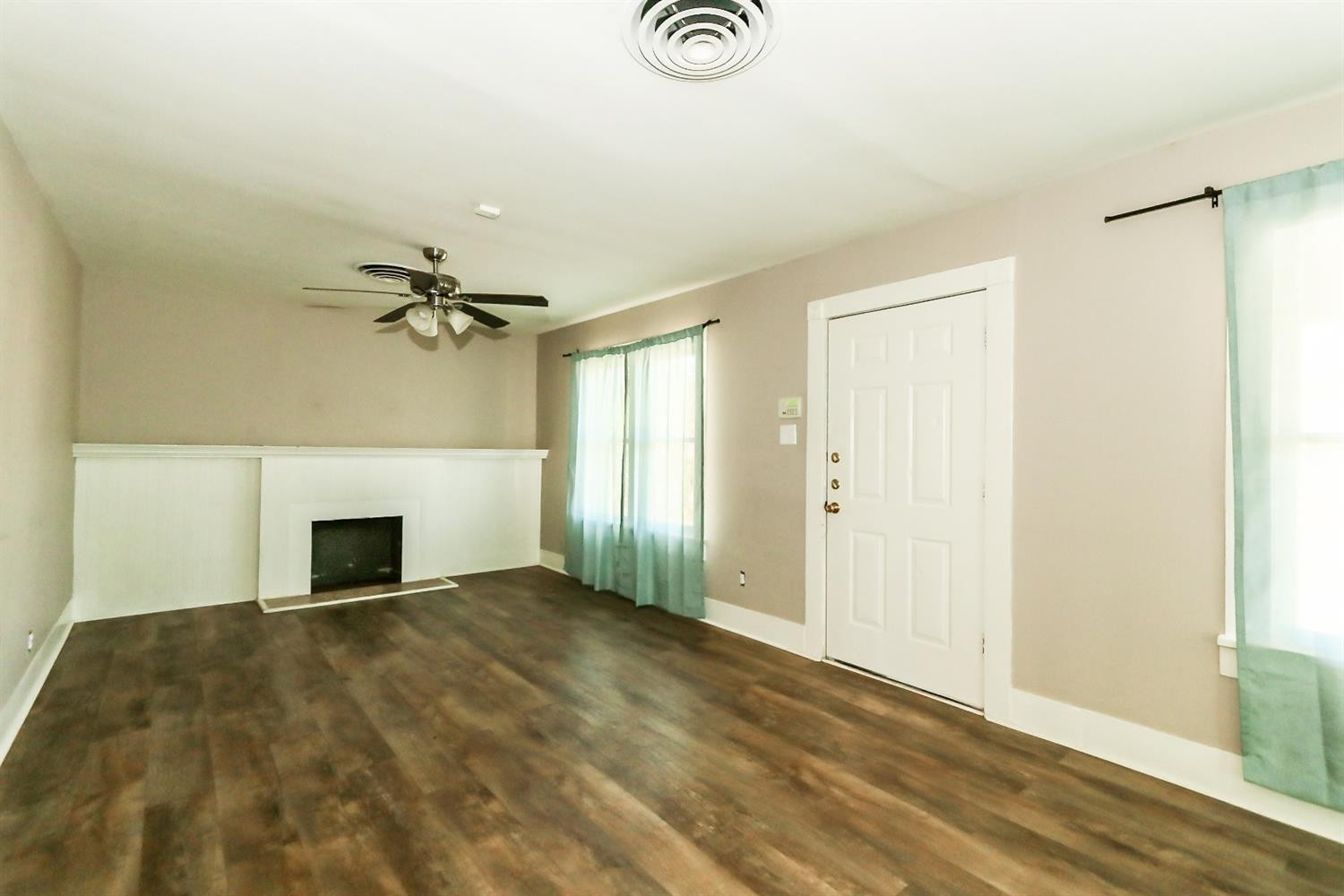 2109 20th Street Lubbock, TX 79411 - Photo 3 of 14 Photo 3