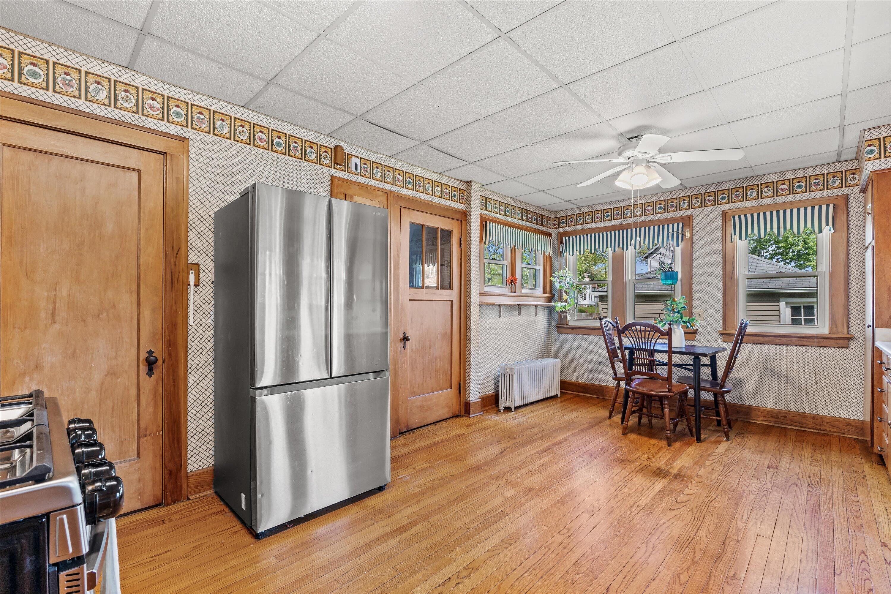 1502 South 80th Street West Allis, WI 53214 - Photo 21 of 46 newer SS appliances