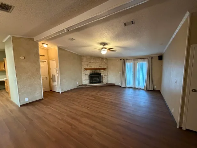 $2,200 | 11120 Gentry Lane, Slaton, TX 79364