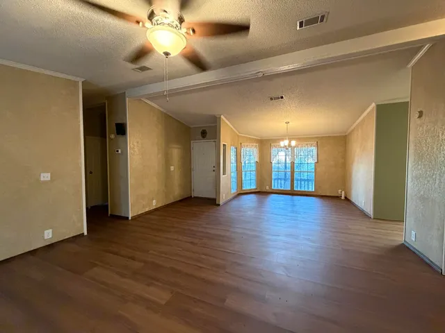 $2,200 | 11120 Gentry Lane, Slaton, TX 79364