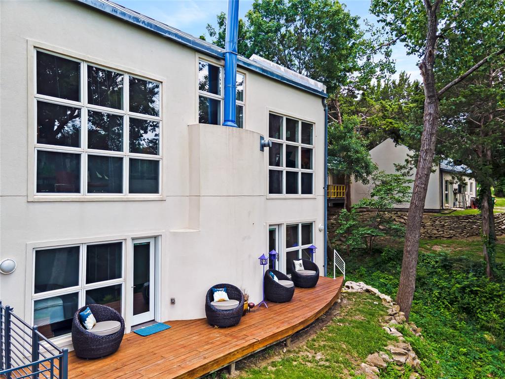 20 Summit Place Cedar Hill, TX 75104 - Photo 3 of 35 a view of a house with backyard and sitting area