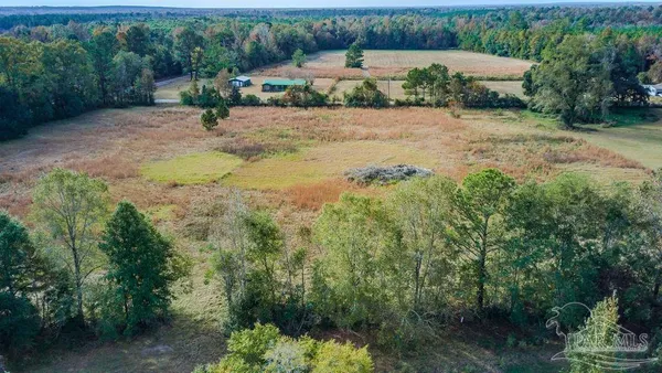 $189,000 | 296 Salters Lake Road, Century, FL 32535