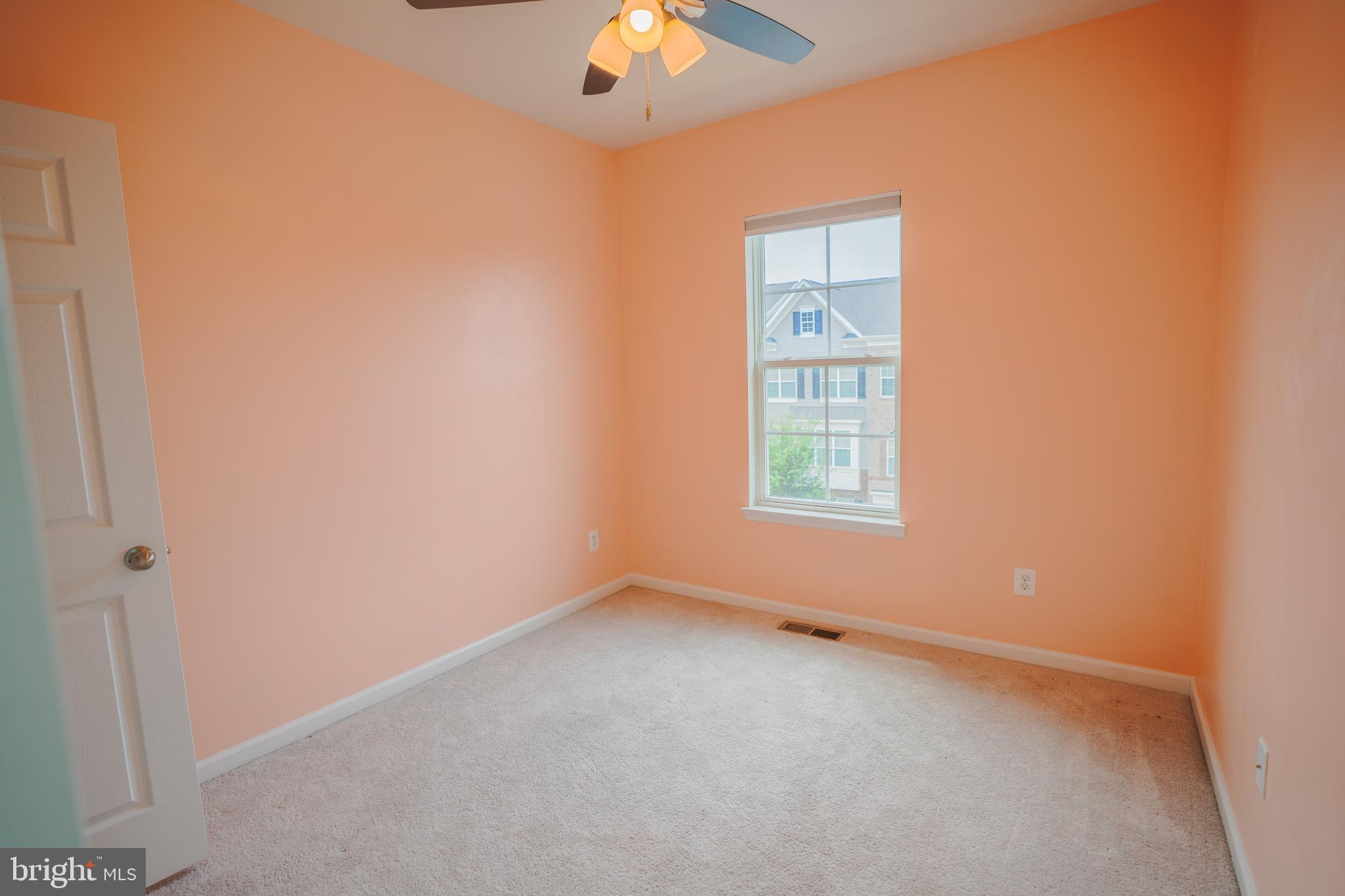 6150 Posey Street Frederick, MD 21703 - Photo 27 of 32 an empty room with a window