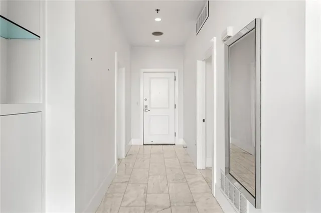 $9,500 | 3338 Peachtree Road Northeast, Unit 3501, Atlanta, GA 30326