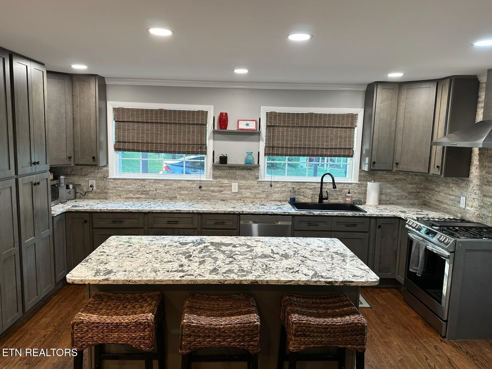 8024 Sharp Road Powell, TN 37849 - Photo 16 of 55 IMG956452