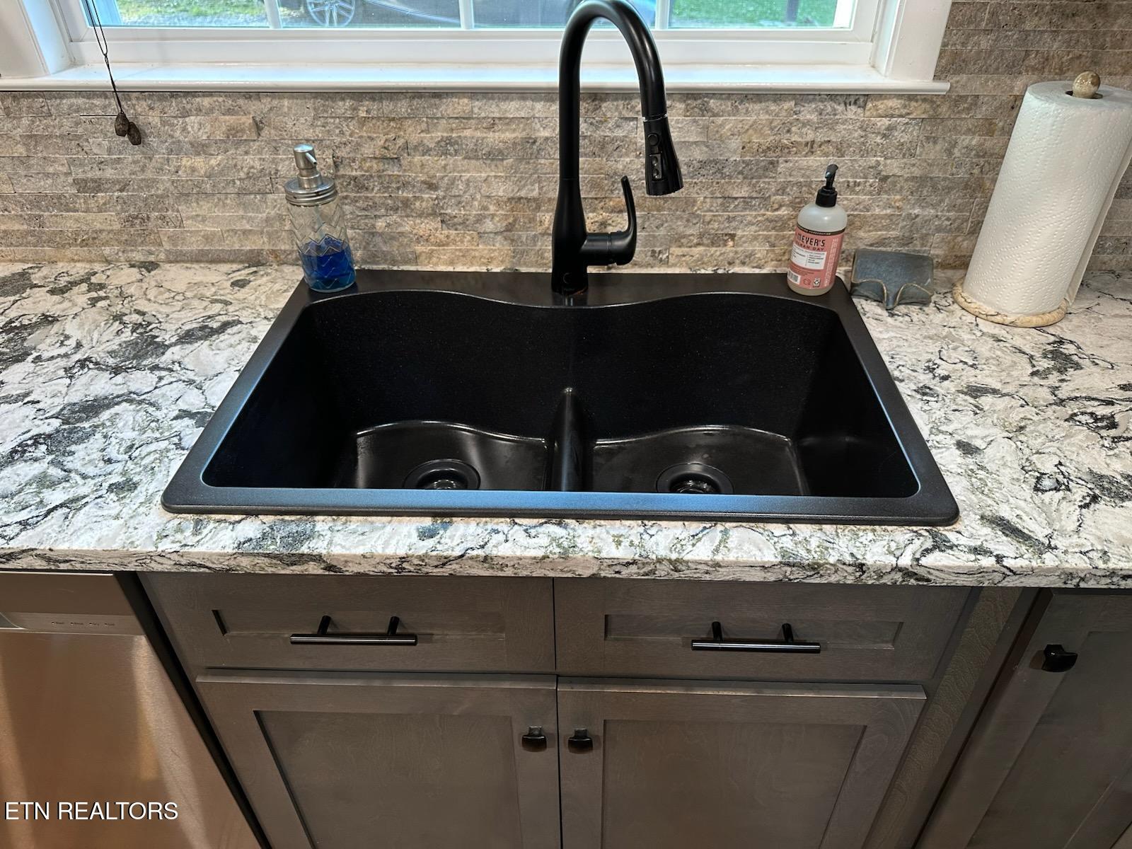 8024 Sharp Road Powell, TN 37849 - Photo 21 of 55 IMG956470