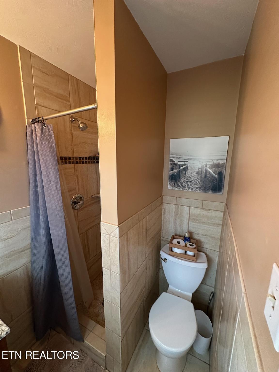 8024 Sharp Road Powell, TN 37849 - Photo 40 of 55 IMG956372