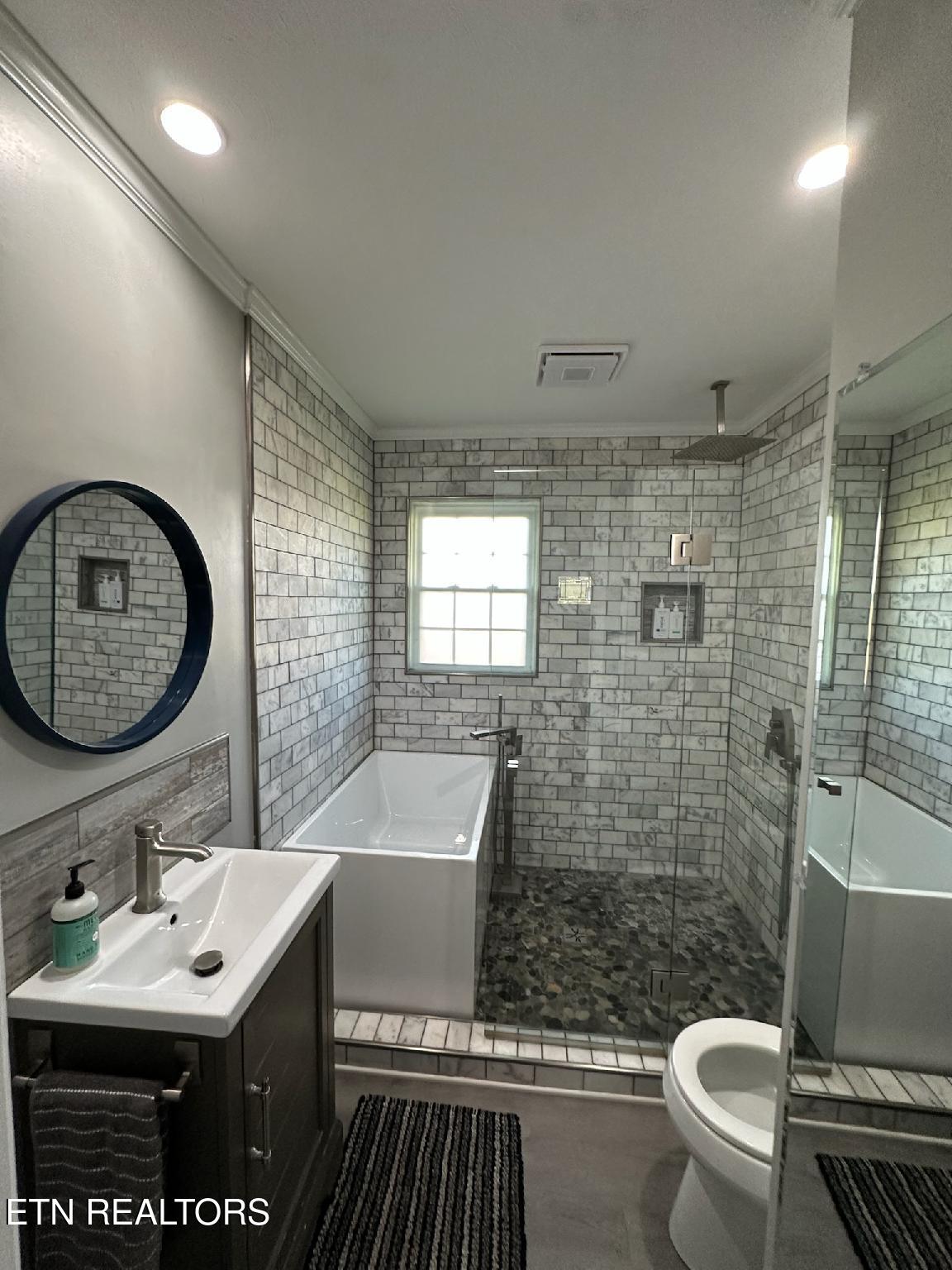 8024 Sharp Road Powell, TN 37849 - Photo 43 of 55 IMG956360