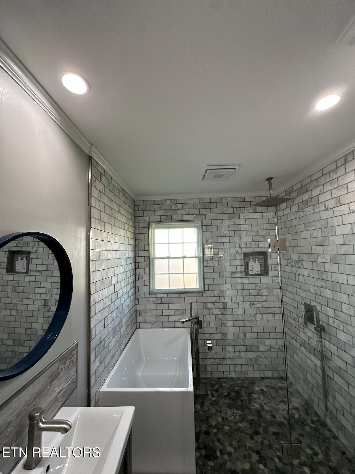 8024 Sharp Road Powell, TN 37849 - Photo 44 of 55 IMG956363