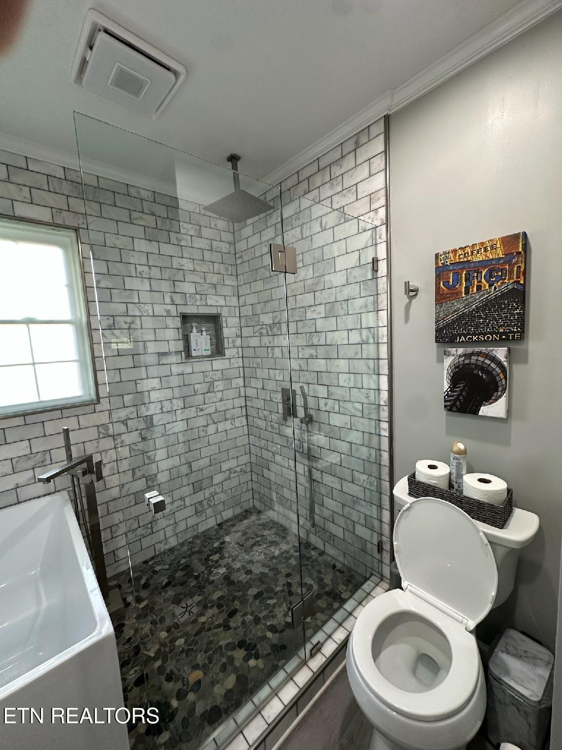 8024 Sharp Road Powell, TN 37849 - Photo 46 of 55 IMG956367