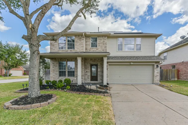 $437,777 | 2601 Hewn Rock Way, Pearland, TX 77584