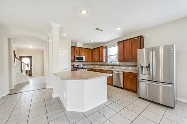 $437,777 | 2601 Hewn Rock Way, Pearland, TX 77584