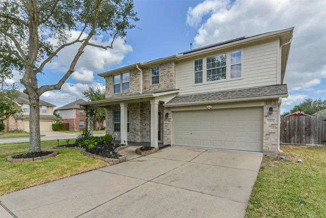 $437,777 | 2601 Hewn Rock Way, Pearland, TX 77584