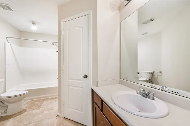 $437,777 | 2601 Hewn Rock Way, Pearland, TX 77584