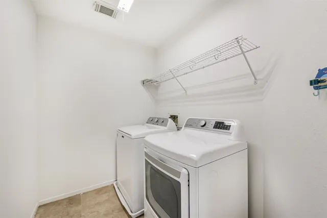 $437,777 | 2601 Hewn Rock Way, Pearland, TX 77584