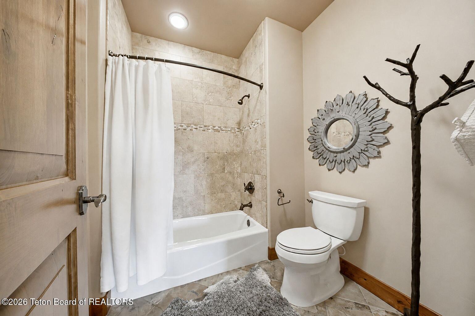 92 Bison Drive Victor, ID 83455 - Photo 20 of 52 17 full guest bath upstairs