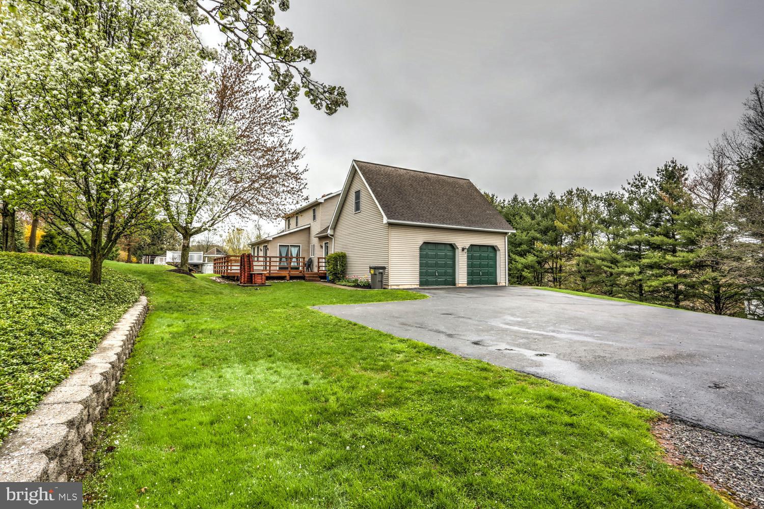 2075 Young Road Pottstown, PA 19465 - Photo 6 of 66