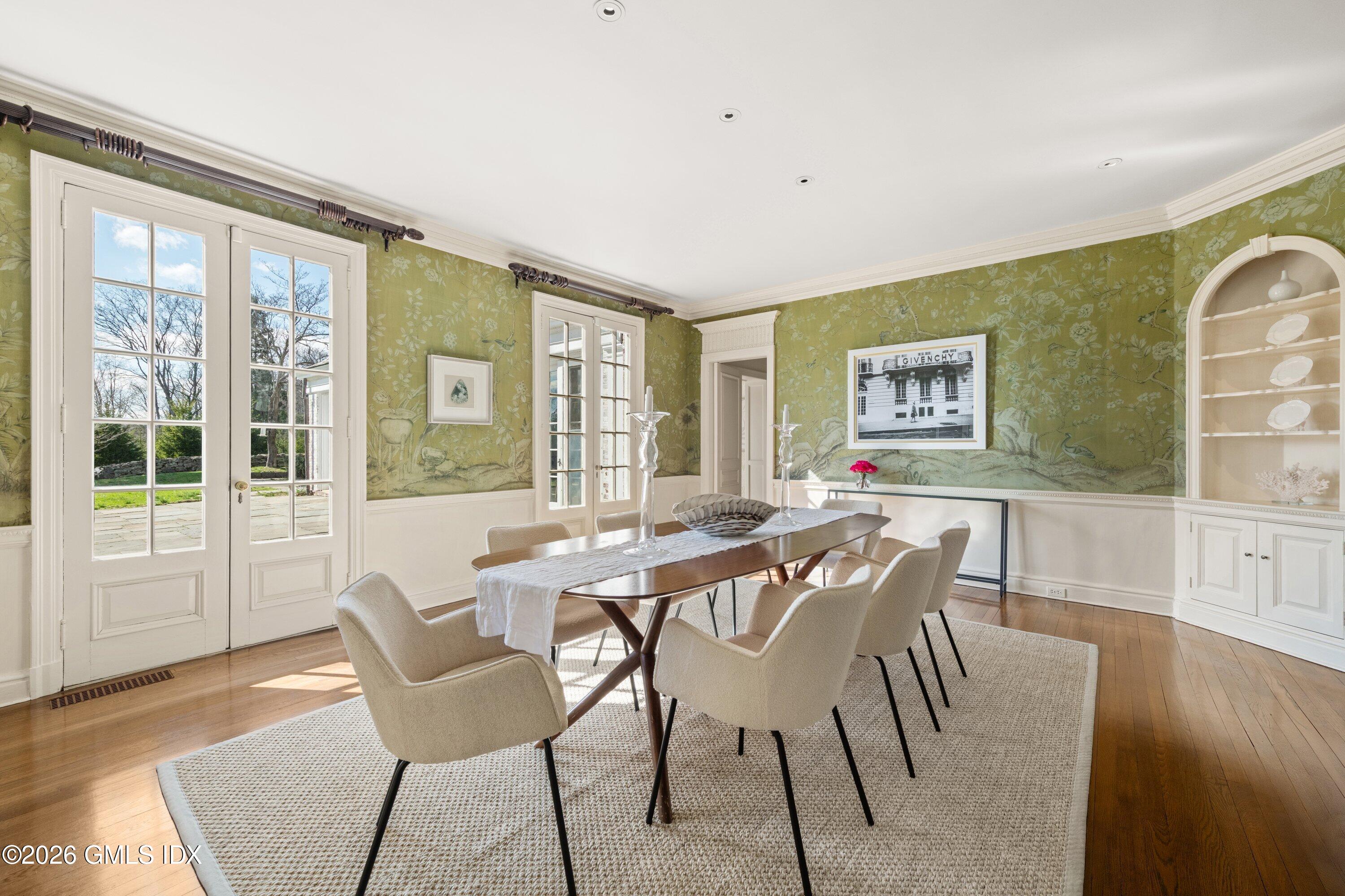 131 Pecksland Road Greenwich, CT 06831 - Photo 12 of 36 035-131PeckslandRoad-Greenwich-CT-06831-