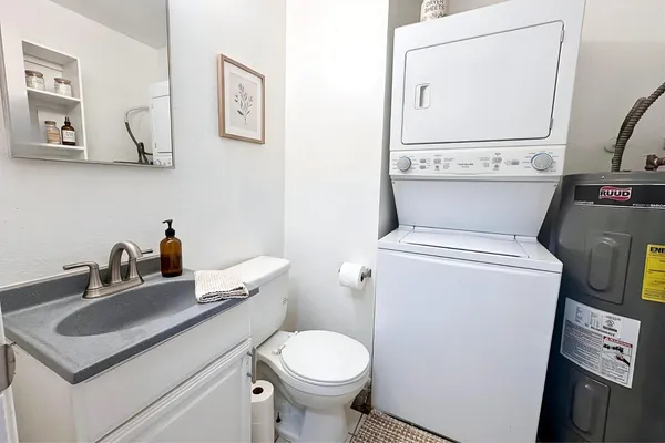 $1,350 | 707 West 1st Avenue, Unit 102, Mesa, AZ 85210