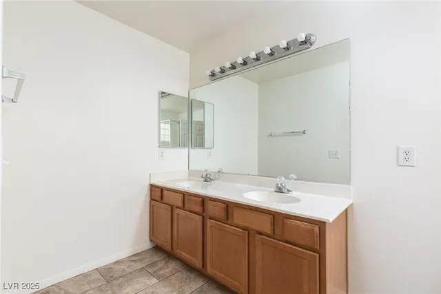 $1,695 | 550 Twilight Blue Avenue, North Las Vegas, NV 89032