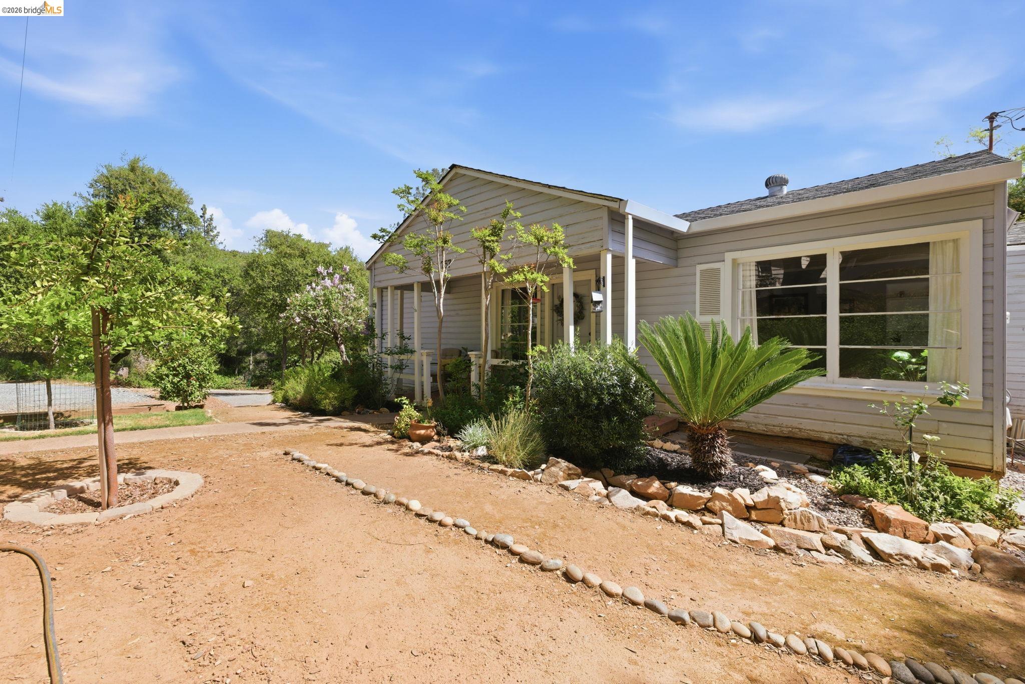 757 East Bald Mountain Road Sonora, CA 95370 - Photo 2 of 39